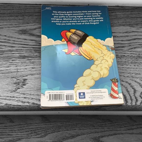 Disney Club Penguin set of 2 books. - Picture 5 of 5